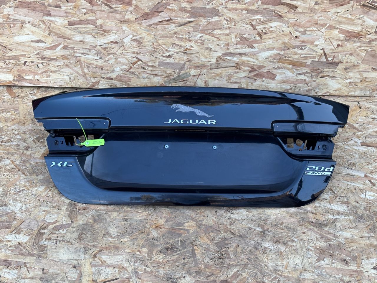крышка багажника (дверь 3-5) Jaguar XE 1 поколение X760 2017, 2.0 л., дизель, GX7340626AG, T4N25788, T4N28636, T4N3190 - фото №1