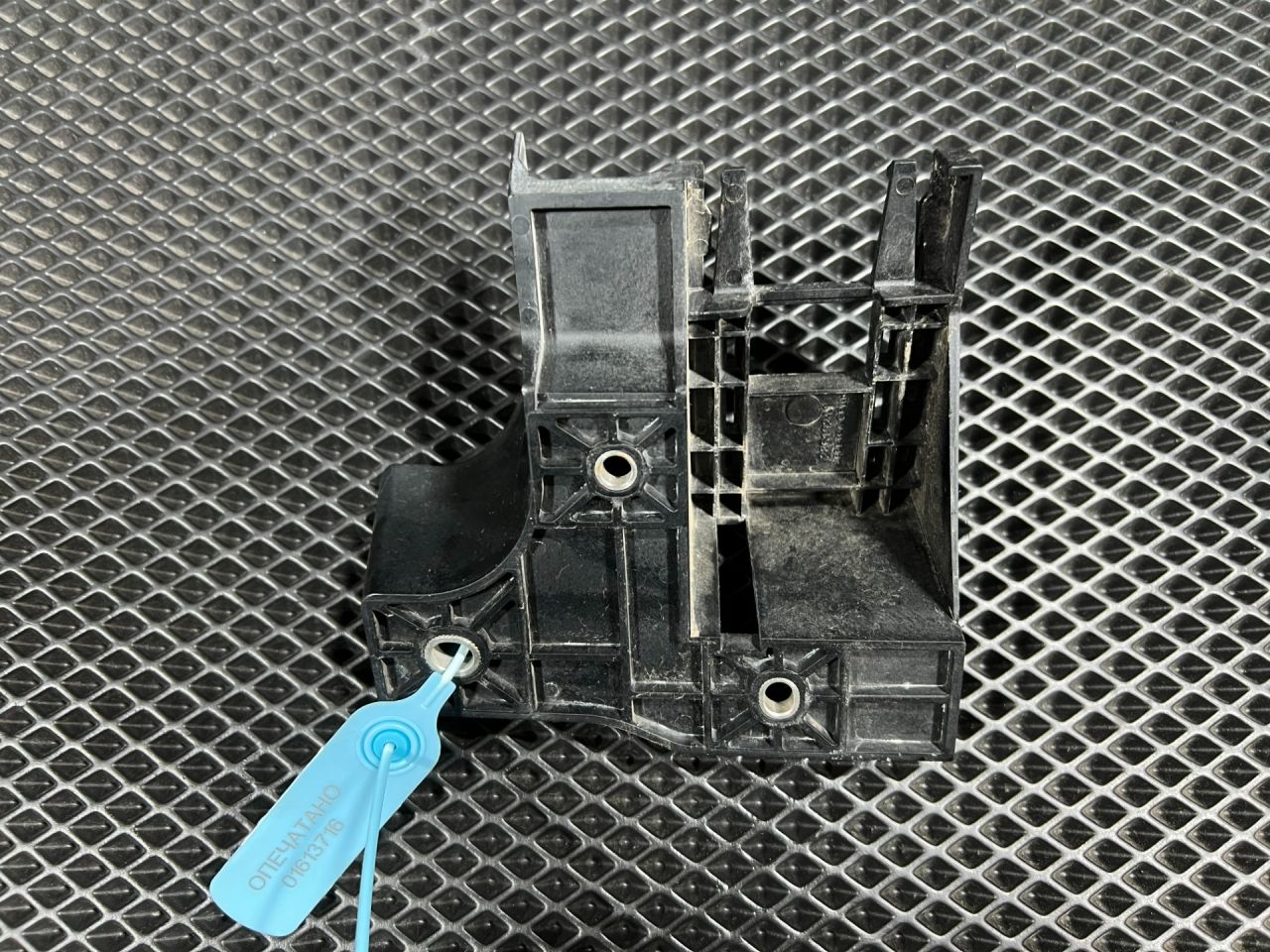 датчик мертвых (слепых) зон Kia Sorento 4 поколение 2023, 2.0 л., G4KA, бензин, АКПП, внедорожник 5 дв., передний привод, 99150-P2110, 28619241 - фото №1