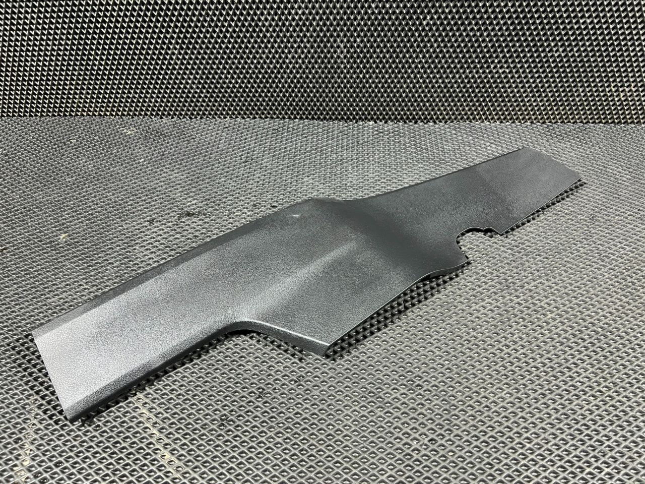 Декоративная накладка центральной консоли Nissan Rogue T33 2022, 1.5 л., KR15, бензин, АКПП, внедорожник 5 дв., 689316RR0A, 689S26RR0A - фото №1