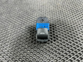 кнопка стеклоподъемника двери Chevrolet Trax 2 поколение 2024, 1.2 л., бензин, АКПП, внедорожник 5 дв., передний привод, 84513466, 23308157, 84139701