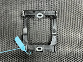 кронштейн (крепление) Volkswagen Taos 1 поколение 2023, 1.5 л., DNKA, бензин, АКПП, внедорожник 5 дв., передний привод, 5TA863525C