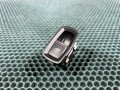 кнопка стеклоподъемника двери Porsche Macan GTS 1 поколение [2-й рестайлинг] 95B 2022, 2.9 л., DGR, бензин, АКПП, внедорожник 5 дв., 7PP959855FDML, 7PP959855F - фото №5