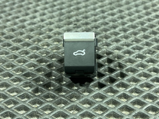 кнопка открытия багажника Audi S4 B9 [рестайлинг] 2021, 3.0 л., CWGD, бензин, АКПП, седан, полный привод, 4M0959831A, 4M0959831A5PR