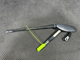 щеткодержатель (поводок стеклоочистителя, дворник) Mercedes-Benz E-Класс W213 [рестайлинг] 2021, 2.0 л., дизель, АКПП, седан, A2138200344