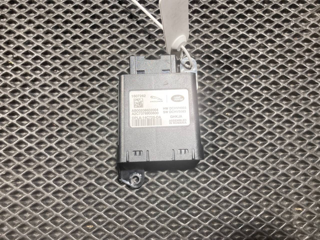 кнопка обогрева сидений Land Rover Range Rover Sport 2 поколение 2014, 5.0 л., 508PS, бензин, АКПП, внедорожник 5 дв., LR070364, LR052130, LR049421, DPLA14C725DA - фото №1