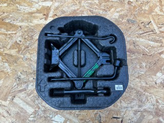 домкрат Kia K5 3 поколение [рестайлинг] 2025, 2.5 л., бензин, АКПП, седан, полный привод, 09149-L1910