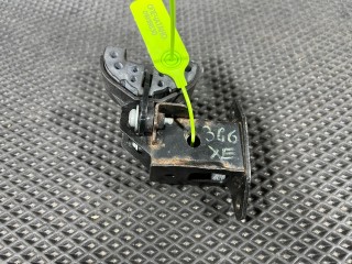 кронштейн радиатора Jaguar XE 1 поколение X760 2017, 2.0 л., 204DTD, дизель, АКПП, седан, T2H3711, T2H42340, T2H30031, T2H44767, T2H25175, T2H53098, GX738A291CD, T2H4076