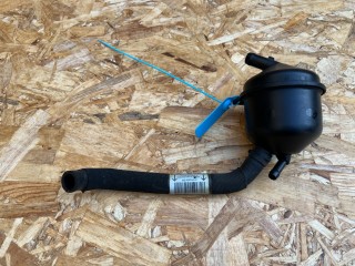 бачок гидроусилителя Audi A8 D4/4H [рестайлинг] 2013, 4.0 л., CEUA, бензин, АКПП, седан, 4H0422373A, 4H0422887BM