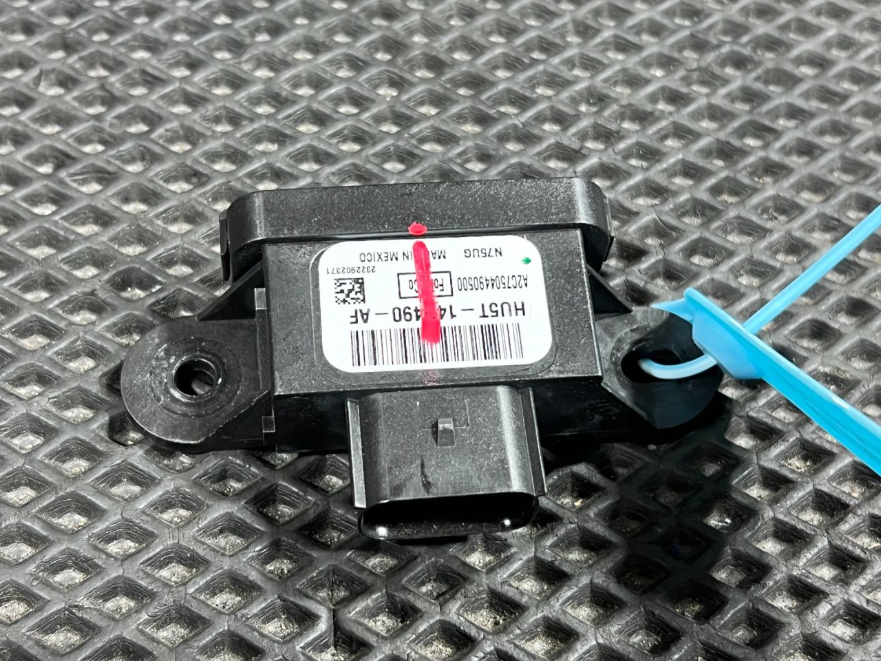 Блок управления BCM (Body Control Module) Ford Mustang Mach-E 1 поколение 2023, электро, внедорожник 5 дв., HU5T-14G490-AF - фото №1