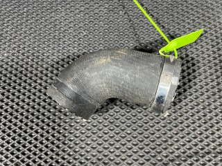 патрубок интеркулера Audi Q3 8U [рестайлинг] 2017, 2.0 л., CCZC, бензин, АКПП, внедорожник 5 дв., 5N0145833A