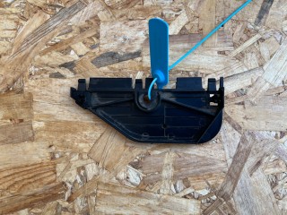 Кронштейн крепления порога Audi A8 D4/4H [рестайлинг] 2013, 4.0 л., CEUA, бензин, АКПП, седан, 4H0853922C