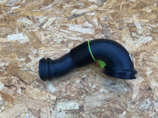 патрубок воздушного фильтра Audi A6 C8 2022, 3.0 л., бензин, АКПП, седан, 06M129616B