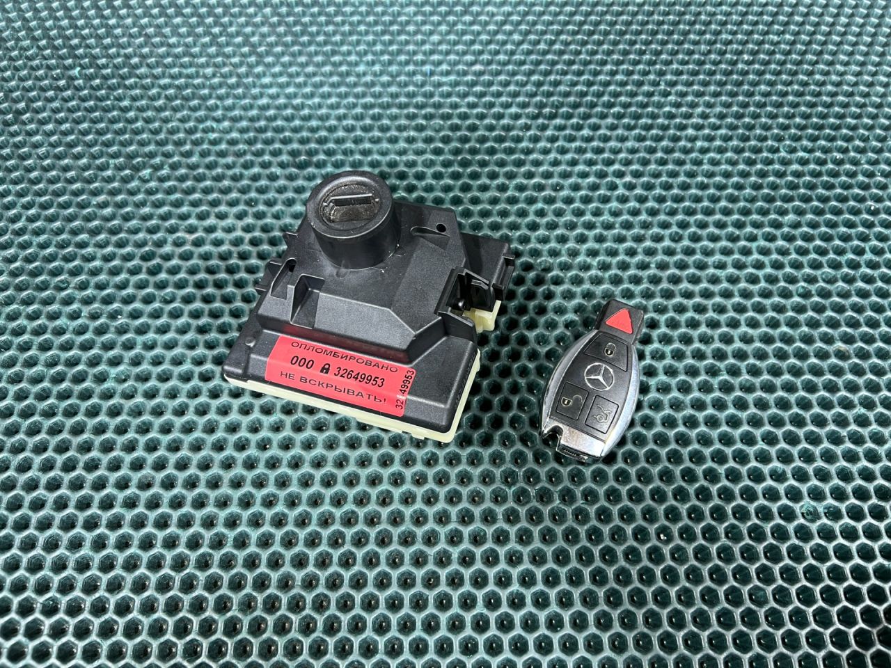 замок зажигания Mercedes-Benz GLA-Класс X156 2017, 2.1 л., дизель, АКПП, A2229009407 - фото №1