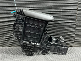 подлокотник Buick Envista 1 поколение 2024, 1.2 л., бензин, АКПП, внедорожник 5 дв., 42813746