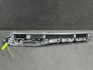 дефлектор обдува салона Audi A4 B9 2017, 2.0 л., CVKB, бензин, АКПП, седан, 8W1820902, 8W0971659B