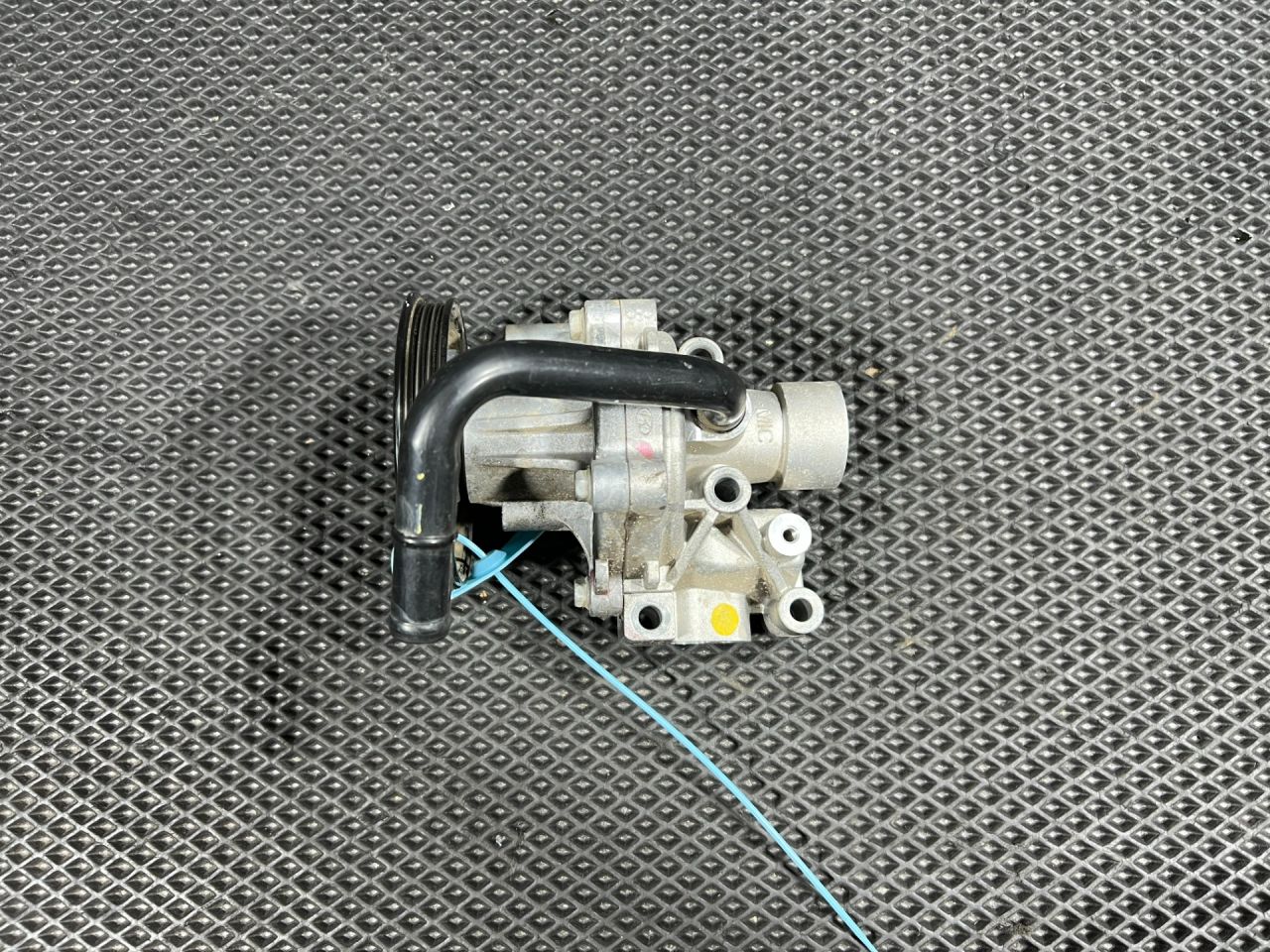 помпа Kia Sorento 4 поколение 2023, 2.0 л., G4KA, бензин, АКПП, внедорожник 5 дв., передний привод, 251002S500, 221004A1D5051, 220926B3D1374 - фото №1