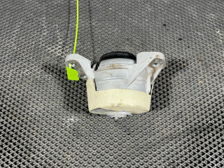 подушка крепления двигателя Mercedes-Benz GLC-Класс X253 [рестайлинг] 2020, 2.0 л., бензин, АКПП, внедорожник 5 дв., A2532401800