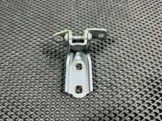 петля двери Chevrolet Trax 2 поколение 2024, 1.2 л., бензин, АКПП, внедорожник 5 дв., передний привод, 85644416, 13581568