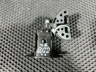 кронштейн радиатора Jaguar XE 1 поколение X760 2017, 2.0 л., 204DTD, дизель, АКПП, седан, T2H3711, T2H42340, T2H30031, T2H44767, T2H25175, T2H53098, GX738A291CD, T2H4076