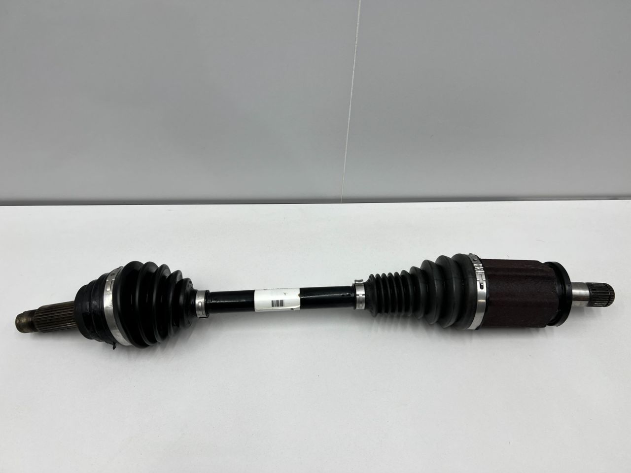 полуось передняя левая (приводной вал, ШРУС) BMW X5 F15 2018, 3.0 л., N55 B30 A, бензин, АКПП, внедорожник 5 дв., P762291301 - фото №1