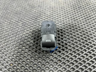 кнопка стеклоподъемника двери Chevrolet Trax 2 поколение 2023, 1.2 л., бензин, АКПП, внедорожник 5 дв., 84513466, 23308157, 84139701