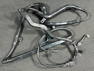 плюсовой провод аккумулятора Genesis G70 1 поколение 2019, 2.0 л., G4KL, бензин, АКПП, седан, 91850-G9010