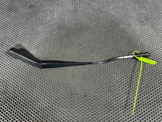 щеткодержатель (поводок стеклоочистителя, дворник) Mercedes-Benz E-Класс W213 [рестайлинг] 2021, 2.0 л., дизель, АКПП, седан, A2138205302