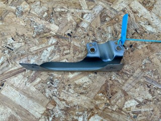 крепление ( кронштейн ) крыла Volkswagen Tiguan 2 поколение [рестайлинг] 2024, 2.0 л., DTEA, бензин, АКПП, внедорожник 5 дв., полный привод, 5NA821429A