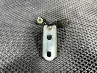 петля двери Chevrolet Trax 2 поколение 2023, 1.2 л., бензин, АКПП, внедорожник 5 дв., 13501715, 10373562