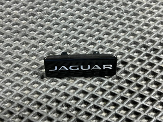 накладка на торпедо (консоль) Jaguar XJ 4 поколение 2015, 5.0 л., 508PN, бензин, АКПП, седан, AW93-045F44-AB