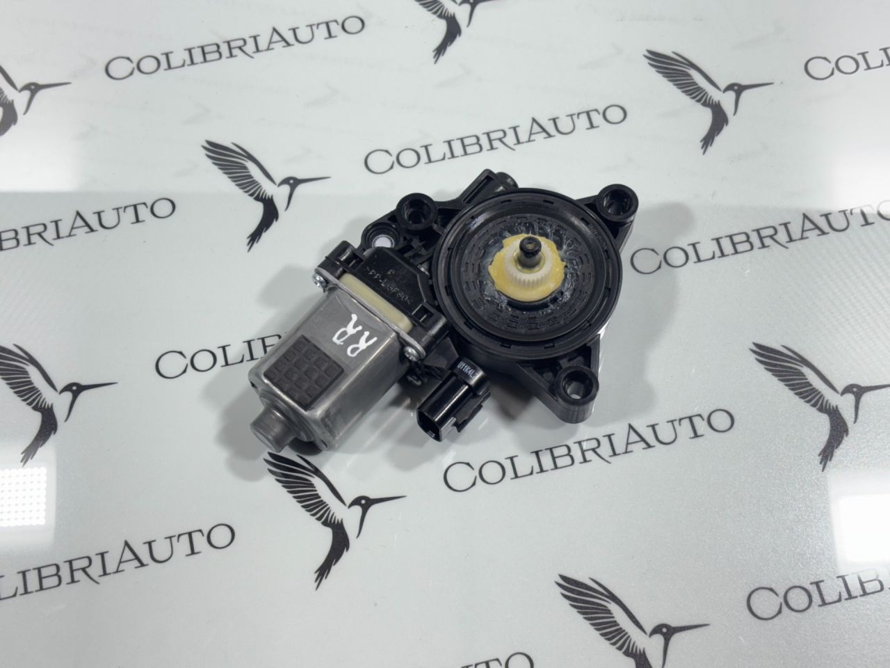 моторчик стеклоподъемника задний правый Kia K5 3 поколение 2022, 1.6 л., G4FP, бензин, АКПП, седан, 83460L3000 - фото №1