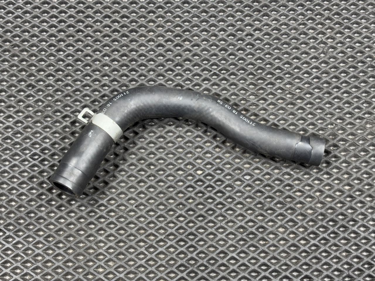 патрубок (трубопровод, шланг) Kia K5 3 поколение 2022, 1.6 л., G4FP, бензин, АКПП, 25450L0200 - фото №1