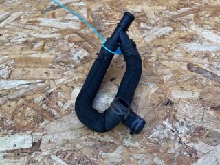 патрубок (трубопровод, шланг) Audi A8 D4/4H [рестайлинг] 2013, 4.0 л., CEUA, бензин, АКПП, седан, 4G0121140