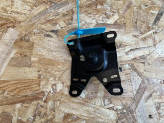 замок капота Audi A8 D4/4H [рестайлинг] 2013, 4.0 л., CEUA, бензин, АКПП, седан, 4H0823186D