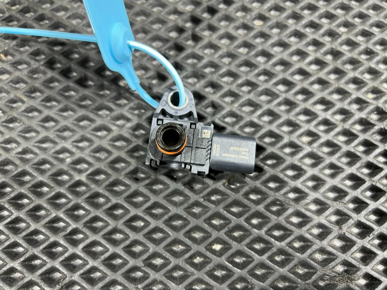 датчик (прочие) Kia Sorento 4 поколение 2023, 2.5 л., бензин, АКПП, внедорожник 5 дв., передний привод, 39360-2T500, AAA21238800 - фото №1