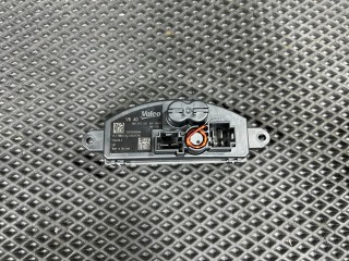 сопротивление печки Volkswagen Taos 1 поколение 2023, 1.5 л., DNKA, бензин, АКПП, внедорожник 5 дв., передний привод, 5WA907521