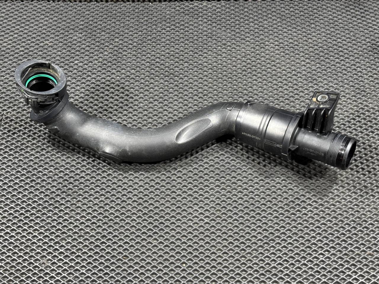 патрубок интеркулера Ford Bronco Sport 1 поколение 2021, 1.5 л., бензин, АКПП, внедорожник 5 дв., JX619P437DB, LX6Z6C646-G - фото №1