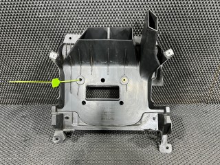 защита днища Porsche Macan GTS 1 поколение [2-й рестайлинг] 95B 2022, 2.9 л., DGR, бензин, АКПП, внедорожник 5 дв., 95B825370H