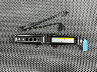 домкрат Volkswagen Taos 1 поколение 2021, 1.5 л., DNKA, бензин, АКПП, внедорожник 5 дв., 5QM011031A, 5Q0011221