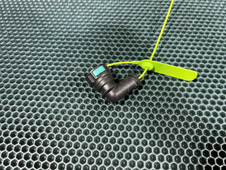 патрубок (трубопровод, шланг) Jaguar XE 1 поколение 2018, АКПП, седан, PA66GF30, F5BET