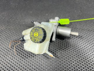 цилиндр тормозной главный Mercedes-Benz C-Класс W204 [рестайлинг] 2014, 3.5 л., M 272.961, бензин, АКПП, седан, A2044300002