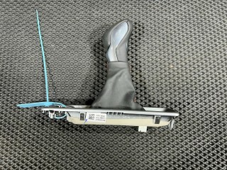 ручка кулисы КПП Chevrolet Trax 2 поколение 2024, 1.2 л., бензин, АКПП, внедорожник 5 дв., передний привод, 60009113, 60008531