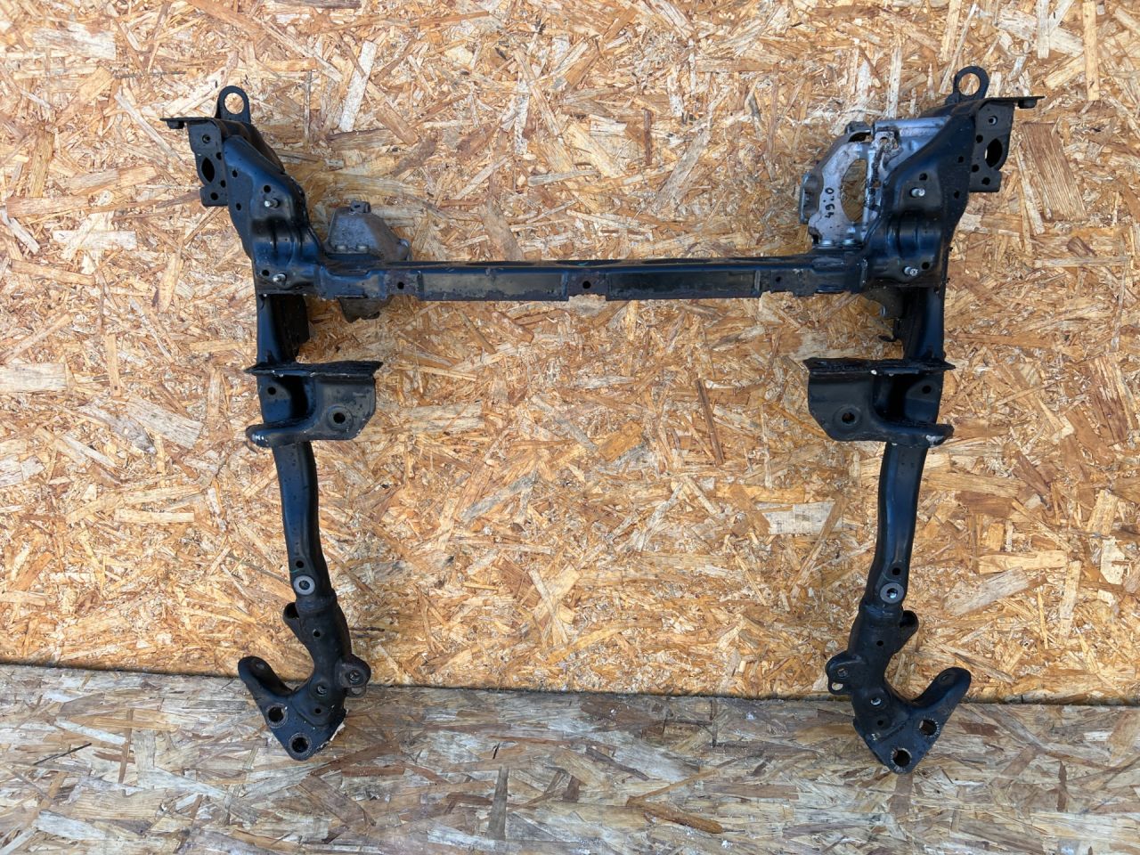 балка подвески передняя (подрамник) Audi S8 D4 2013, 4.0 л., CGTA, бензин, АКПП, седан, 4H0399252A, 4H0399135 - фото №1