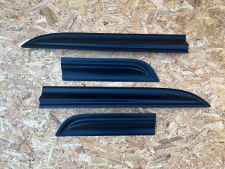 Комплект молдингов Porsche Macan GTS 1 поколение [2-й рестайлинг] 95B 2022, 2.9 л., DGR, бензин, АКПП, внедорожник 5 дв., 95B8378891R, 95B8398901R, 95B8398891R, 95B8378901R