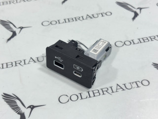 разъем AUX / USB Honda CR-V 6 поколение 2025, 1.5 л., L15B, бензин, вариатор, внедорожник 5 дв., 132452114207, MX293AB