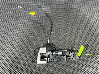 скелет ручки двери передней левой Audi Q3 8U [рестайлинг] 2016, 2.0 л., бензин, АКПП, внедорожник 5 дв., 8U1837885