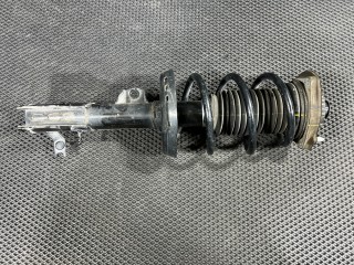 амортизатор передний правый Chevrolet Trax 2 поколение 2024, 1.2 л., бензин, АКПП, внедорожник 5 дв., передний привод, 42843788