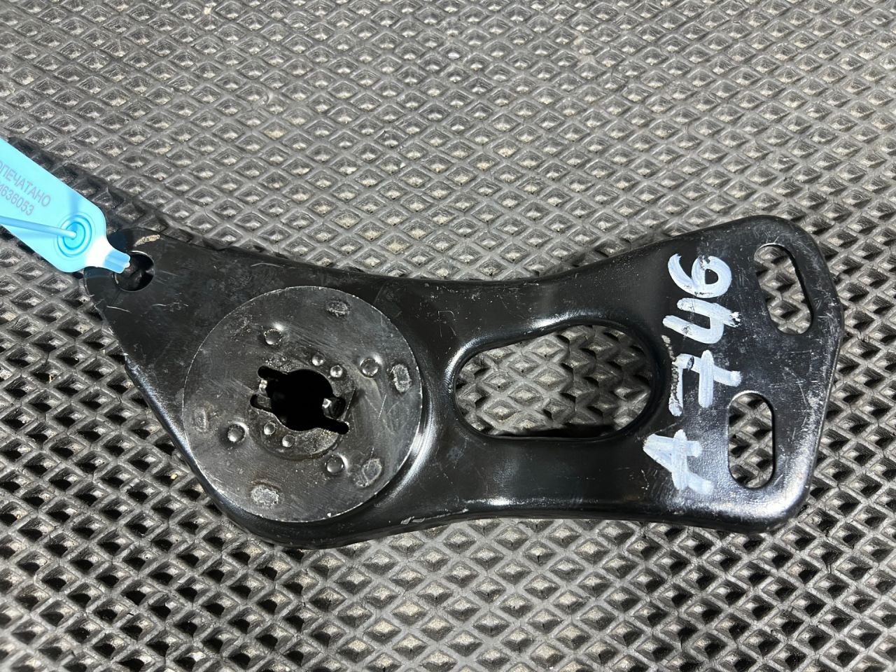 Кронштейн балки Kia K5 3 поколение 2022, 1.6 л., G4FP, бензин, АКПП, седан, 62471L1500 - фото №1