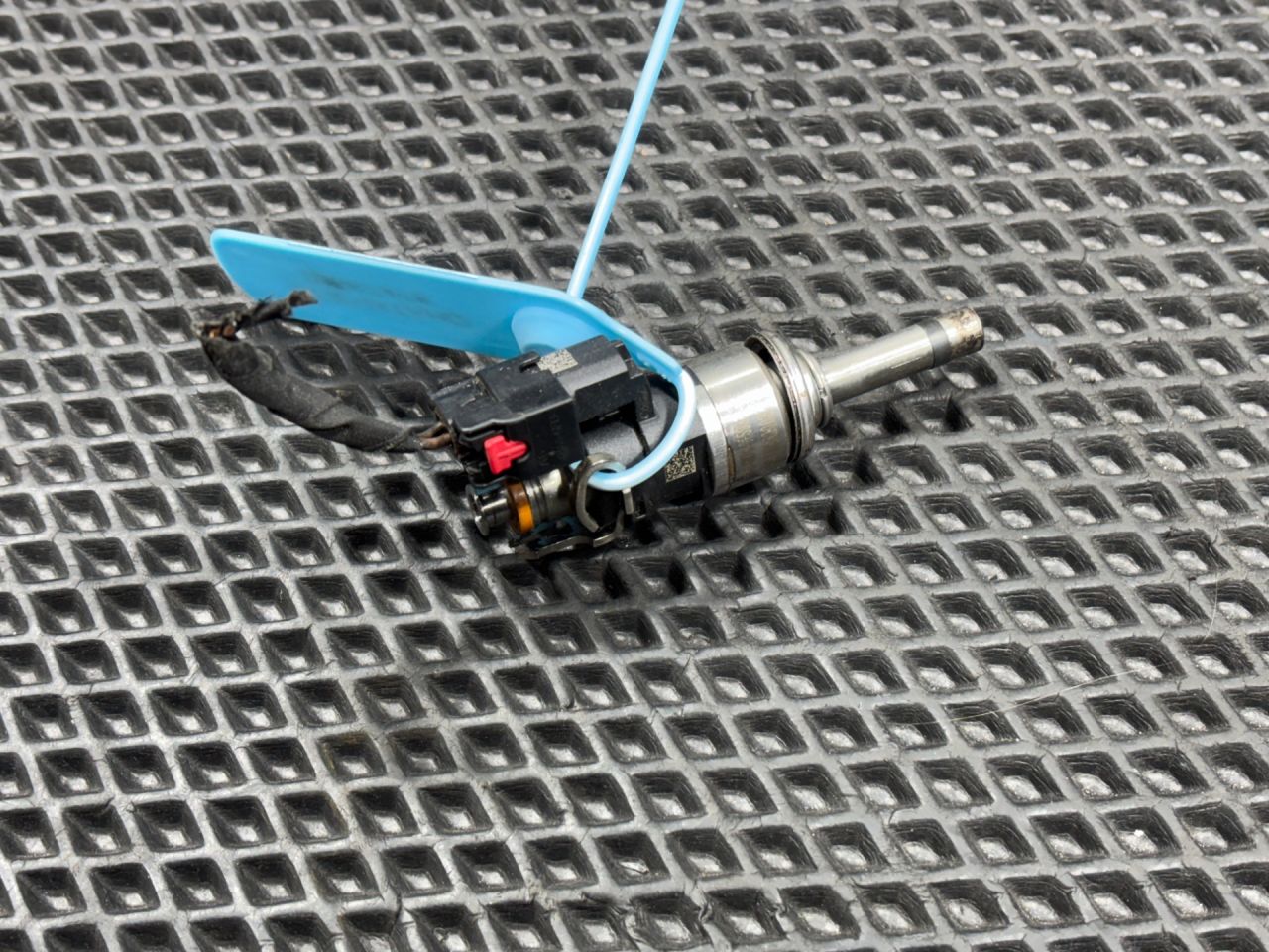 форсунка Ford Bronco Sport 1 поколение 2021, 1.5 л., бензин, АКПП, внедорожник 5 дв., HX7G-9F593-BB - фото №1