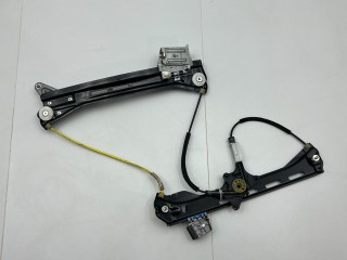 стеклоподъемник передний правый Mercedes-Benz CLS-Класс C218/X218 2013, 4.6 л., бензин, АКПП, седан, 918240101, 918242102
